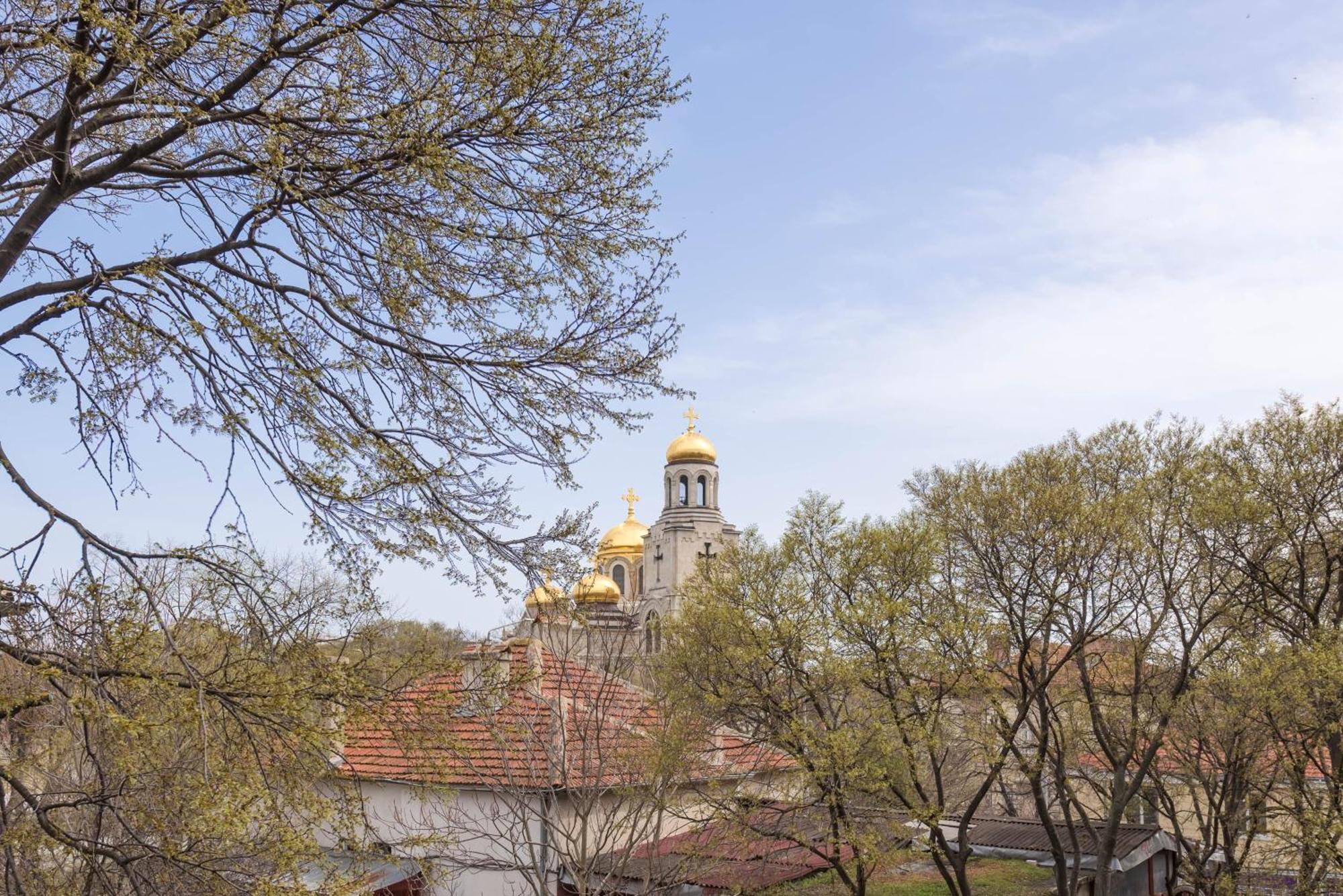 Two Bedroom Cathedral View Apartment Varna Exterior photo